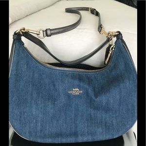 Coach shoulder/crossbody bag